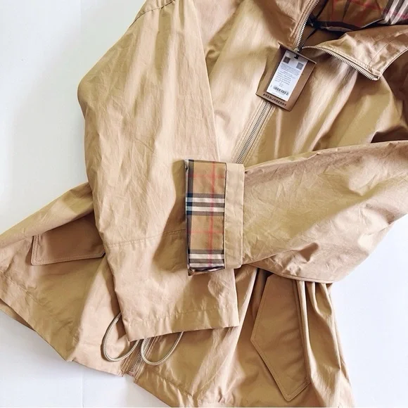 Burberry Women’s Birley Check Hooded Jacket Archive Beige